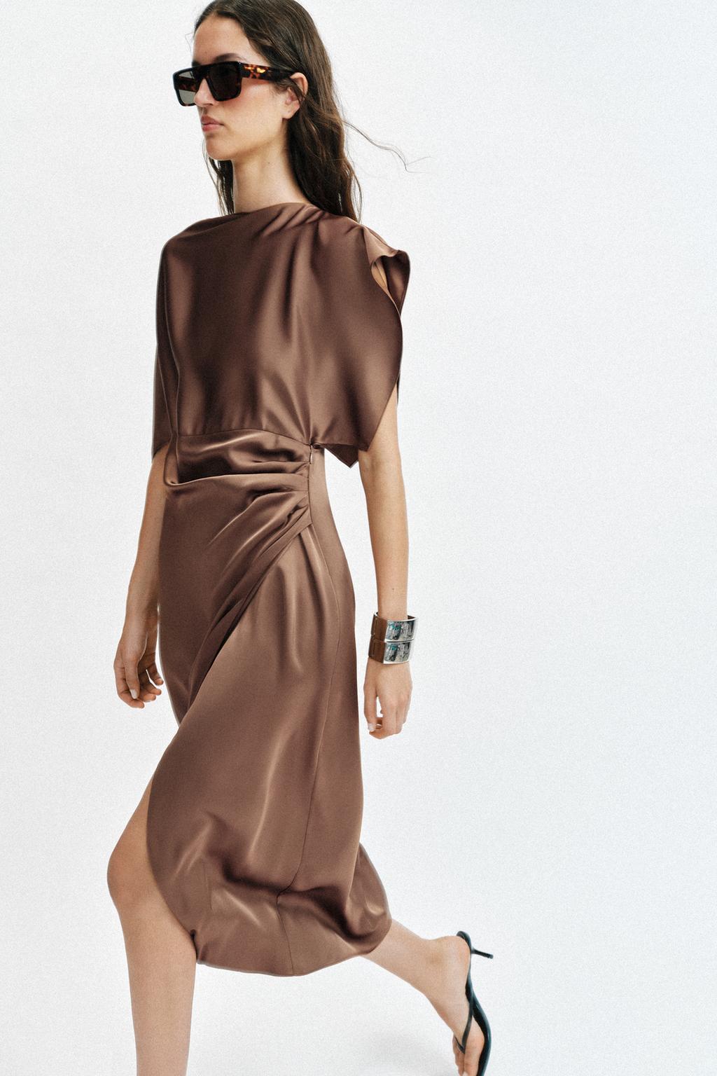 Robe Mi-longue Satinée à Cape (4)